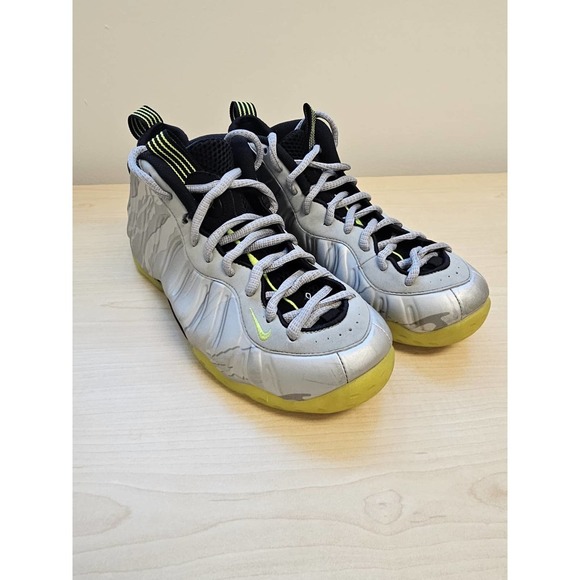 Nike Other - Nike Air Foamposite One Premium Metallic Silver Volt 575420 004 Sz 9.5